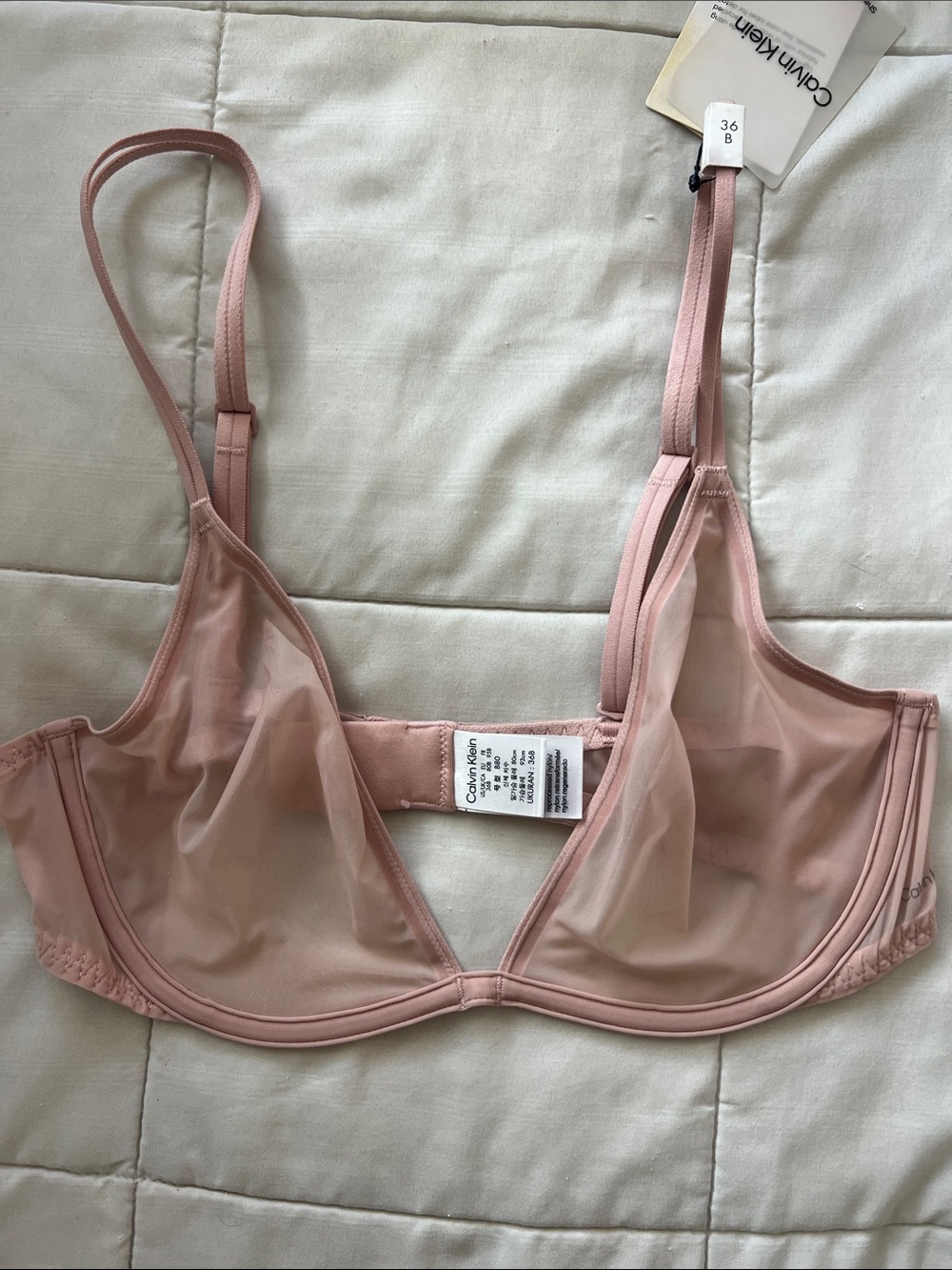 Unlined plunge bra